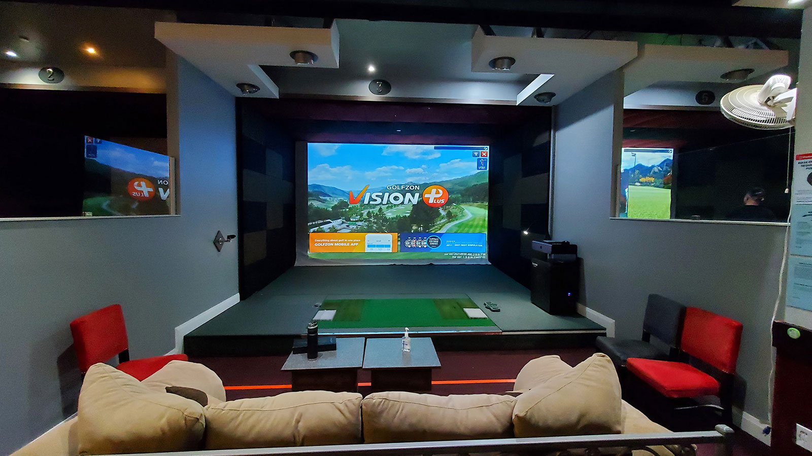 Indoor Golf Simulator in Markham, Golf Wing